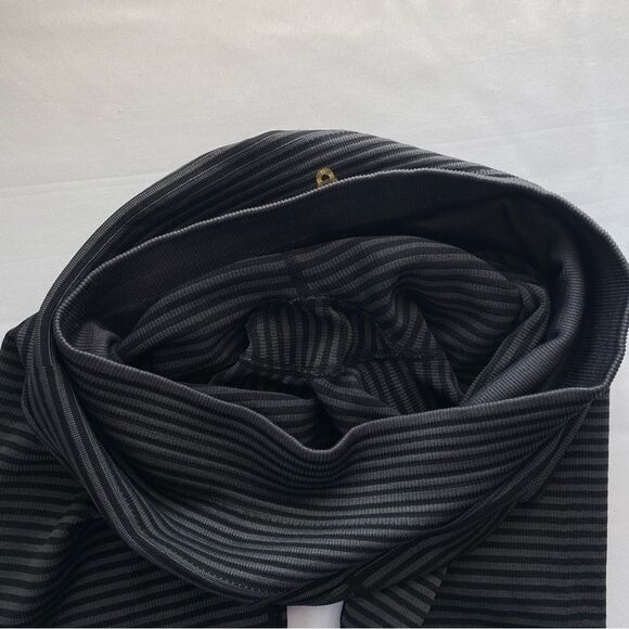 Spiritual Gangster Black Love Sculpt Striped Leggings Size Medium/ Large - Picture 9 of 15